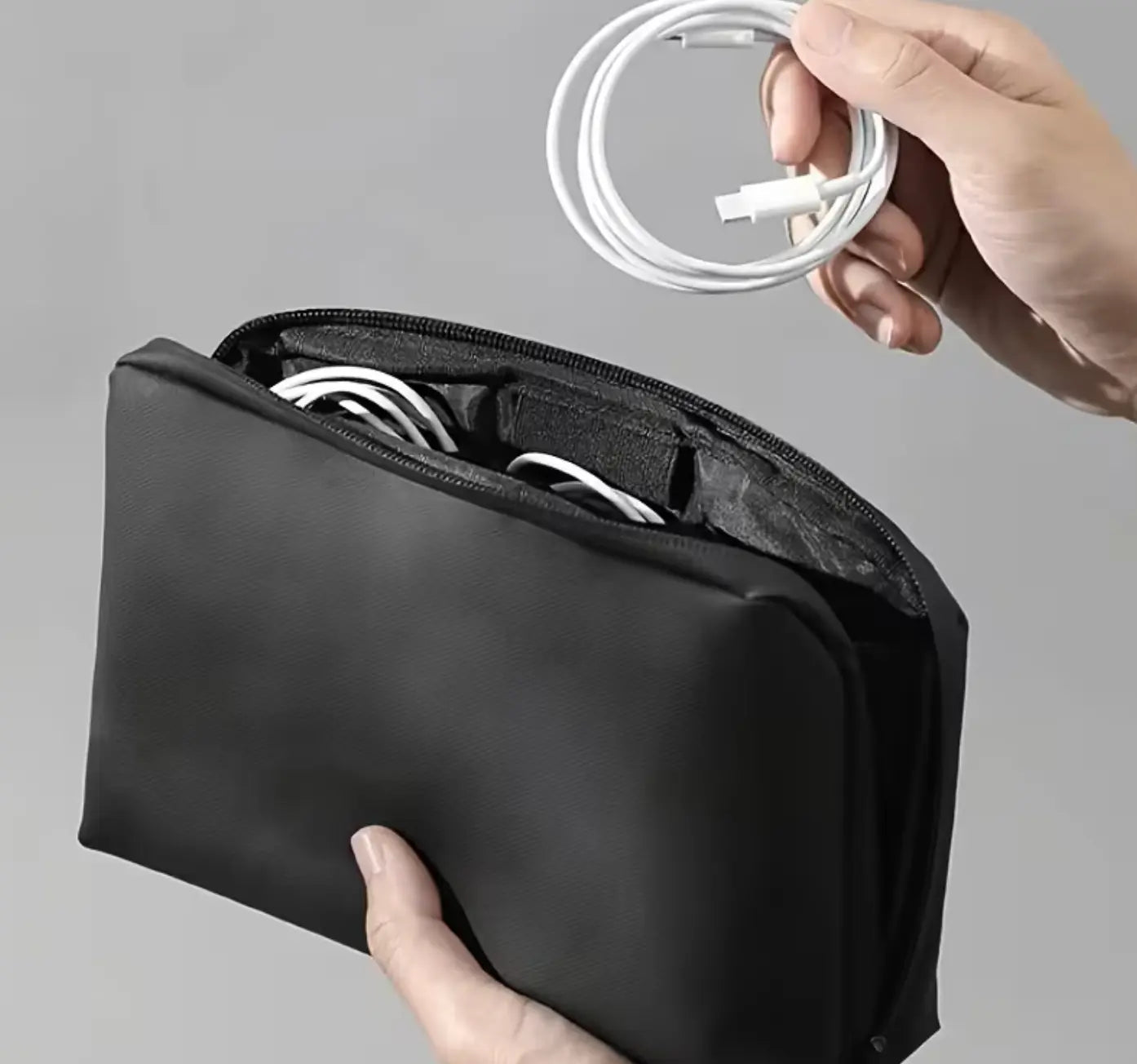 UBAZE TECHPOUCH™